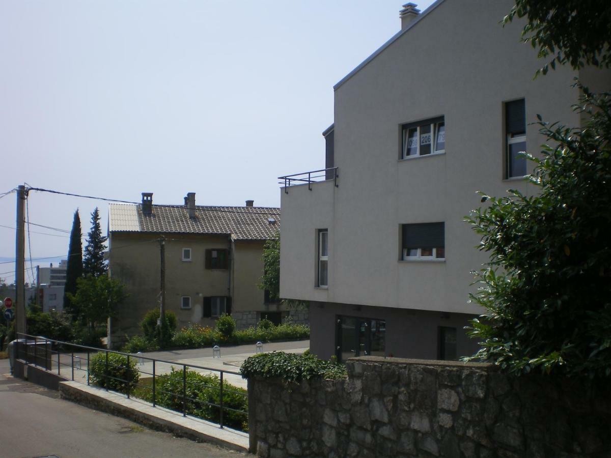 Apartment Jasmina Риека Экстерьер фото